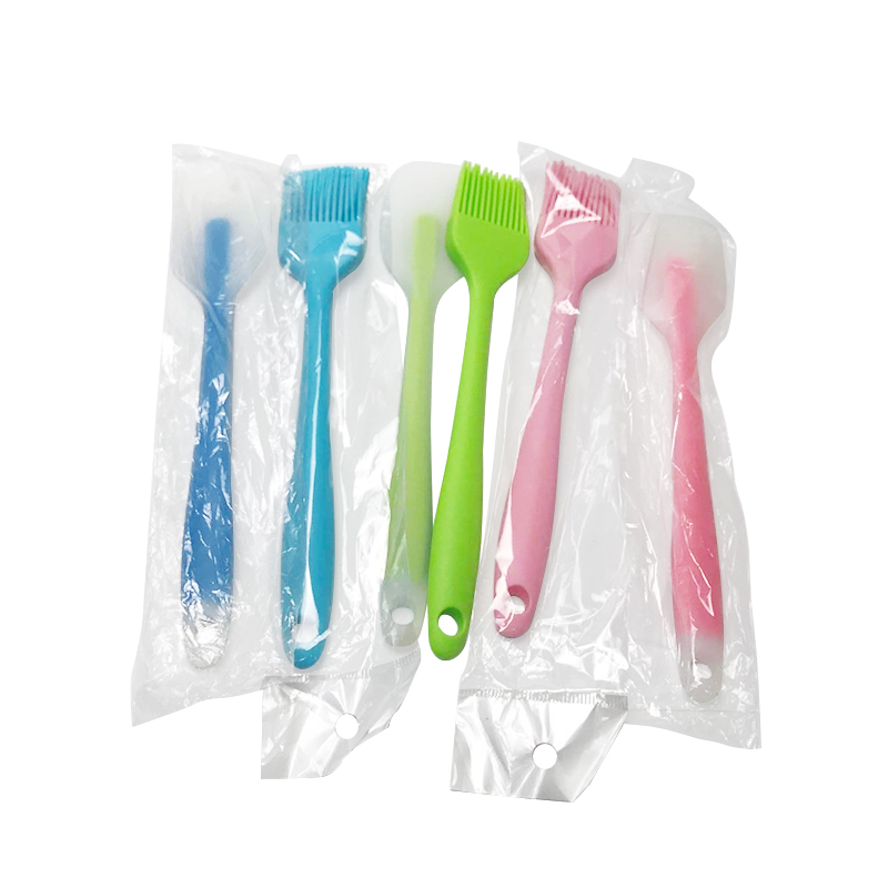 eco-friendly customized 2018 best seller high quality amazon custom design low price silicone baking mats spatula brush usentils