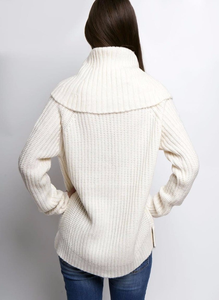 Women's 55% nylon/35% acrylic/10% wool knitted pullover cowl neck sweater