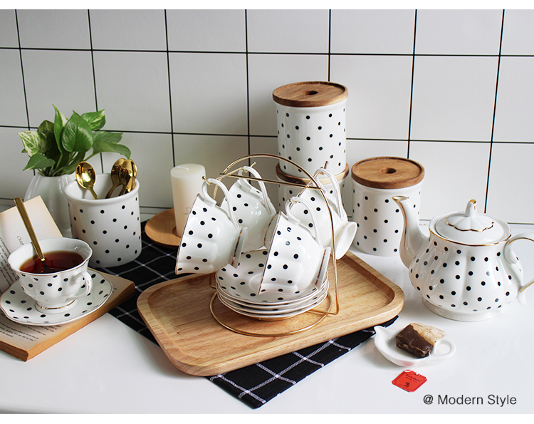 Business Gifts Occasion Vintage Porcelain Tea Cups And Saucers With Golden Handle