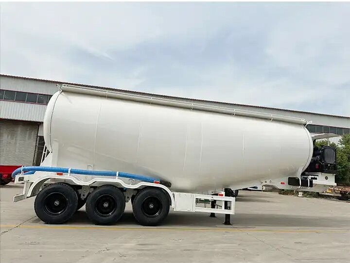 53 cbm v type Bulk Cement powder Tank Trailer bulk cement tank semi trailer / dry powder tanker truck