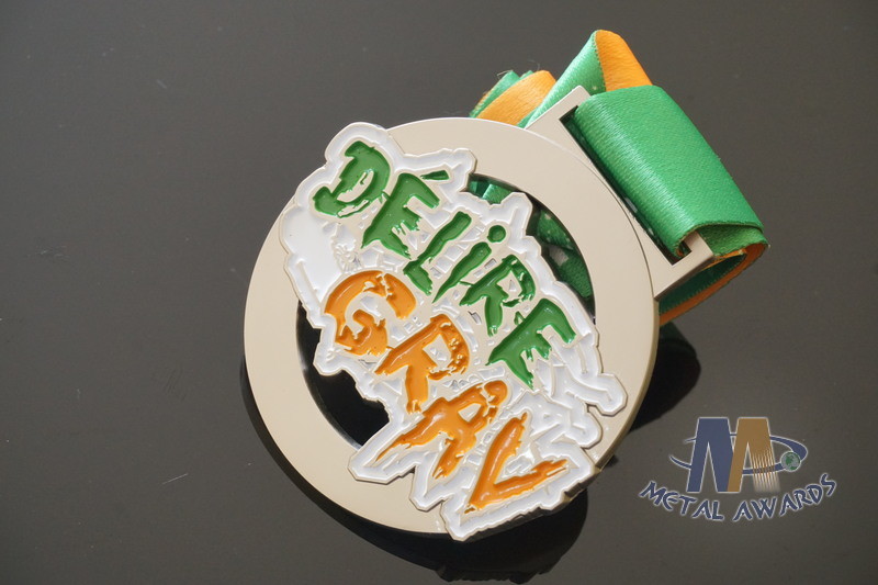 Spray White And Colors Filled Custom Award Medals For Business Gift