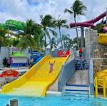 2.5 meters Wide Family Slide Fiberglass Pool Slide For Kids And Adults