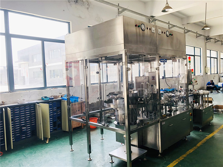 High quality cheap small volume liquid filling machine