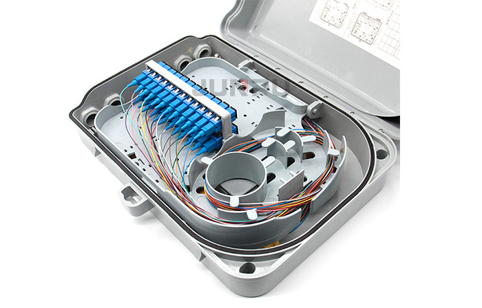 Pole Optical Fiber Distribution Box With Sc Adapter And Pigtails