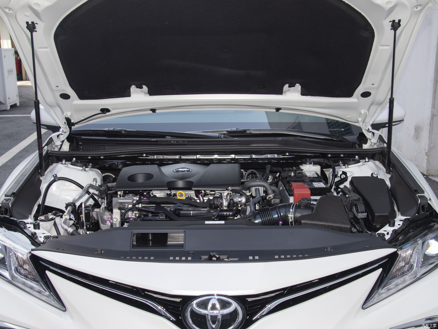 2024 Toyota Camry 2.5Q Twin Engine 2.5HQ Flagship Hybrid Gasoline Car GAC 2WD with Manual Adjustment Rearview Mirror