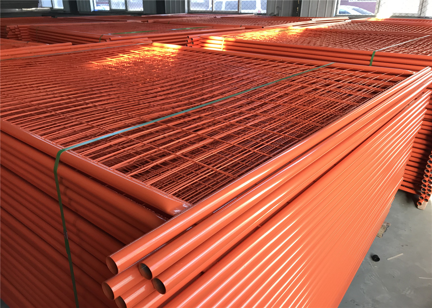 High visibility Orange Color Temporary Fencing Panels 2.1mx2.5m super panels OD 32mm and 40mm tube