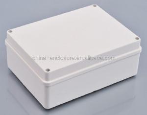 China Plastic Waterproof First Aid Kit Box 2.2lbs Easy to Carry wholesale