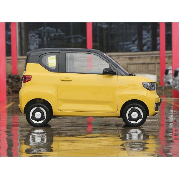 Made in China, SAIC GM Wuling mini electric car is a small electric car, and the popular ternary lithium battery