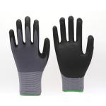 15 G Seamless Stretch Nylon And Spandex Liner Oil Resistant Working Gloves Light
