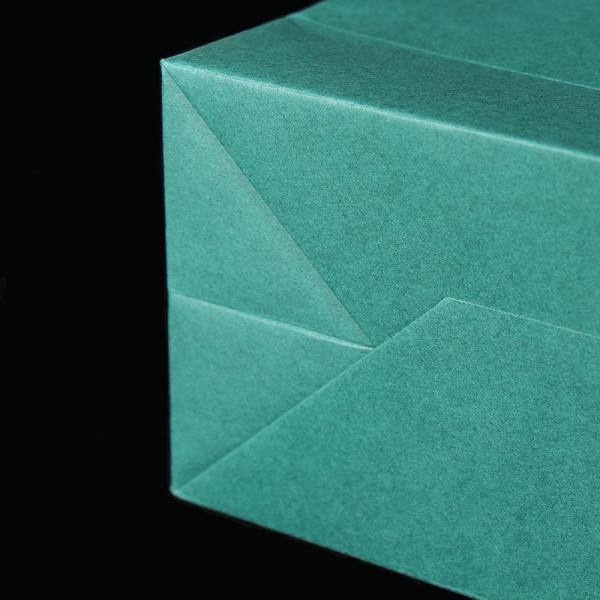 Gift Packaging White Cardboard Paper Bag with Handle Custom Order Accepted