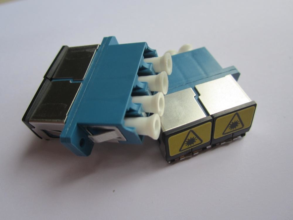 LC Auto shutter adapter, 2/4 ports,singlemode UPC/APC,avoid dust contamination on ferrule of fiber connectors