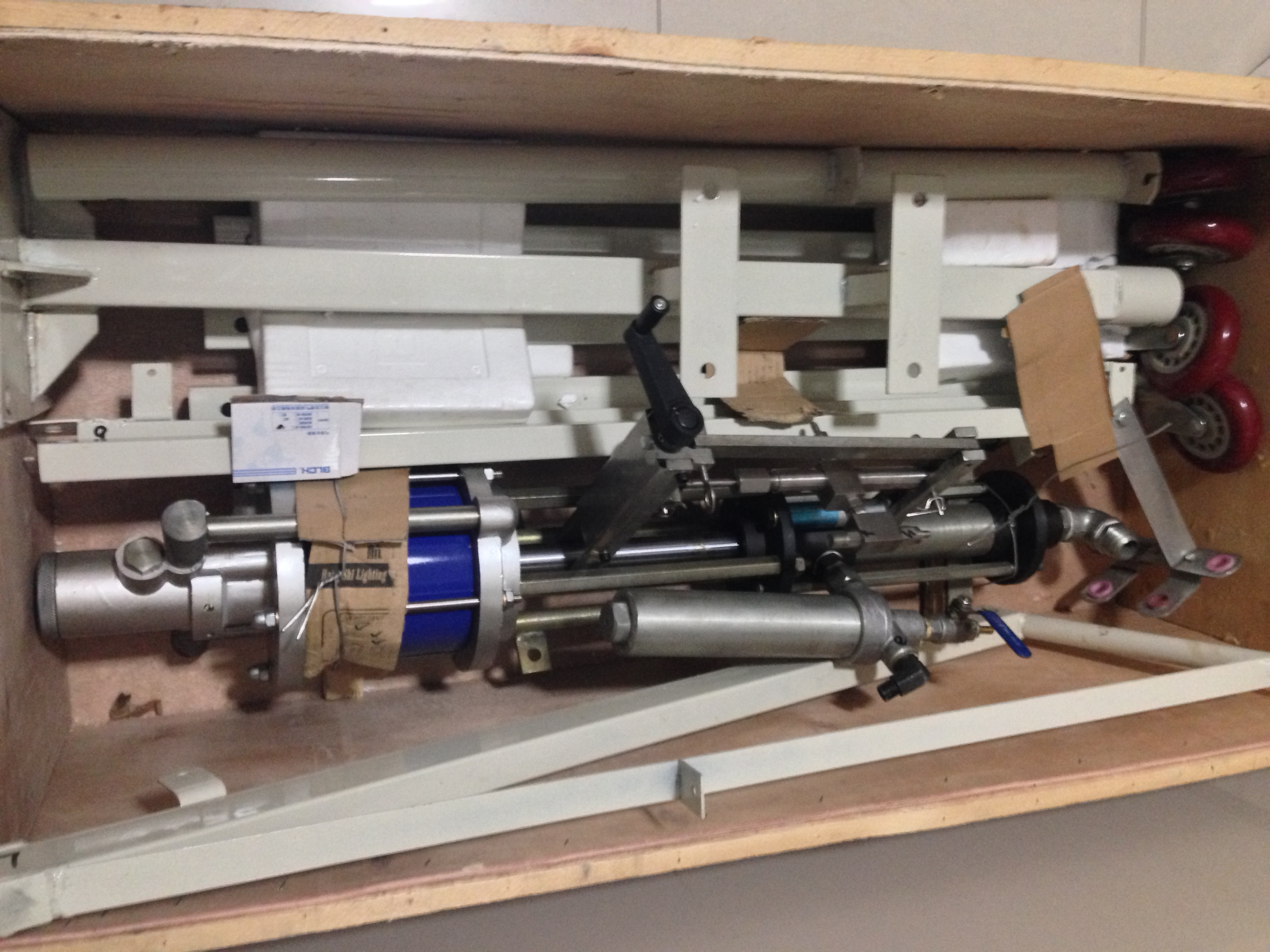 resin spray gun with chop system