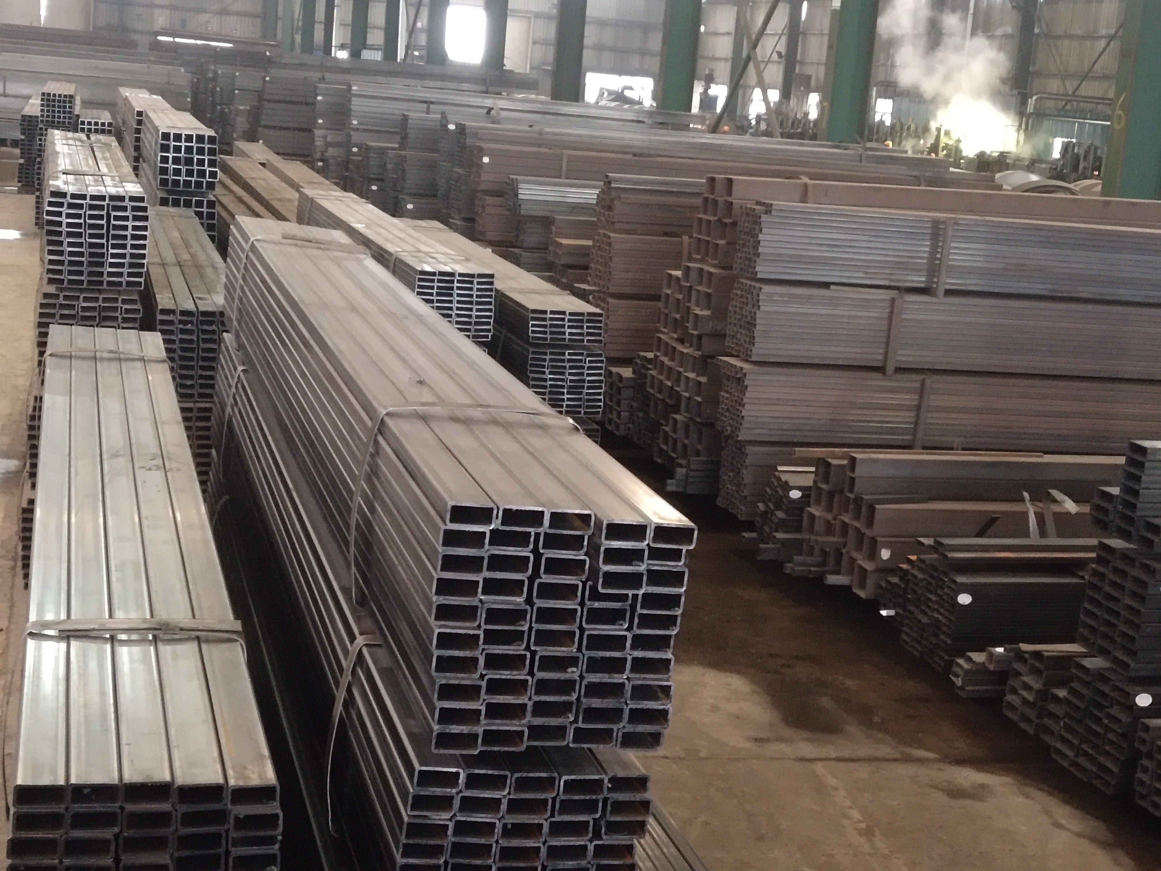 Black Hot Dip Galvanized Steel Square Pipe Q195 Hollow Tubular Steel Pipe 1mm