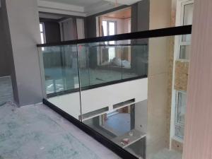 China Modular Aluminum Framed Glass Fence With UV-Resistant Coating wholesale