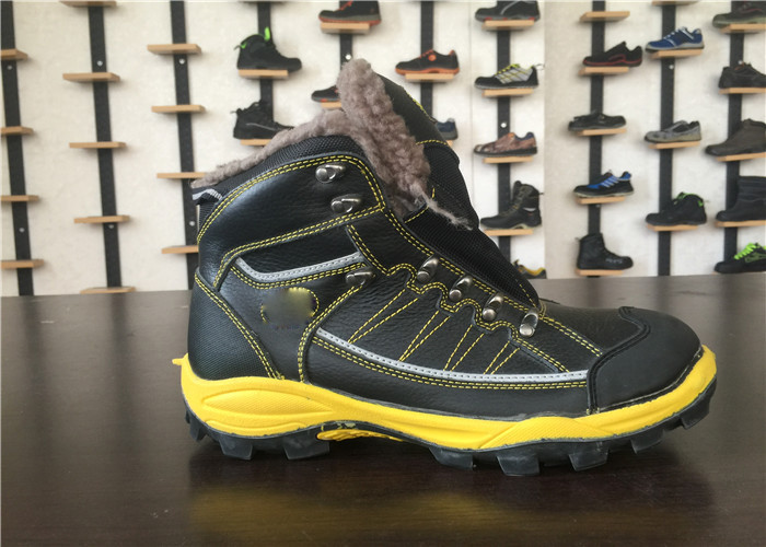 Warm Synthetic Fur Steel Shank Work Shoes , Electrician Work Shoes EH Protection