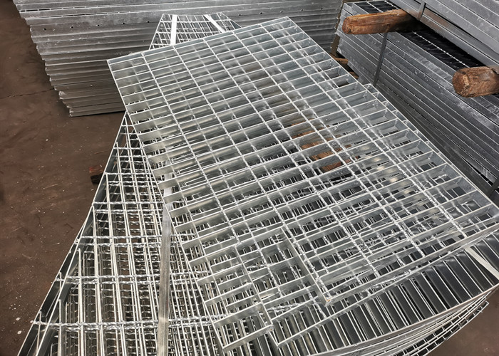 1000mm*300mm Hot-Dip Galvanized Steel Stair Sidewalk Welded Steel Grating