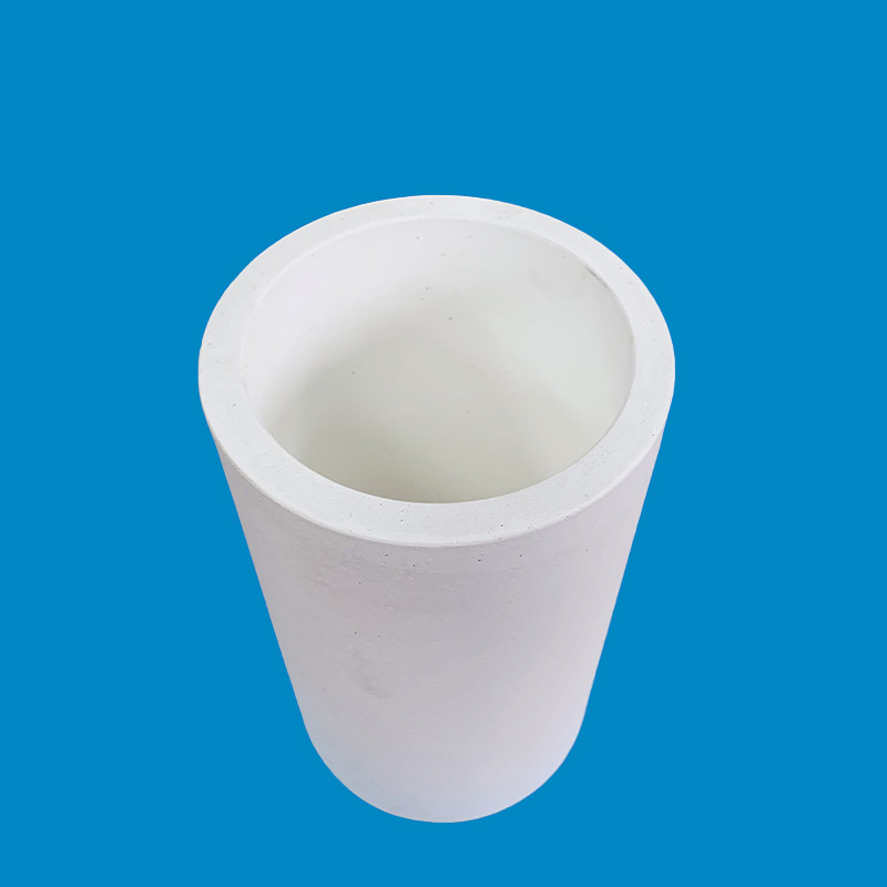 Long Lifespan Refractory Alumina Cylindrical Crucible Wear Resistant For Analyzing And Firing