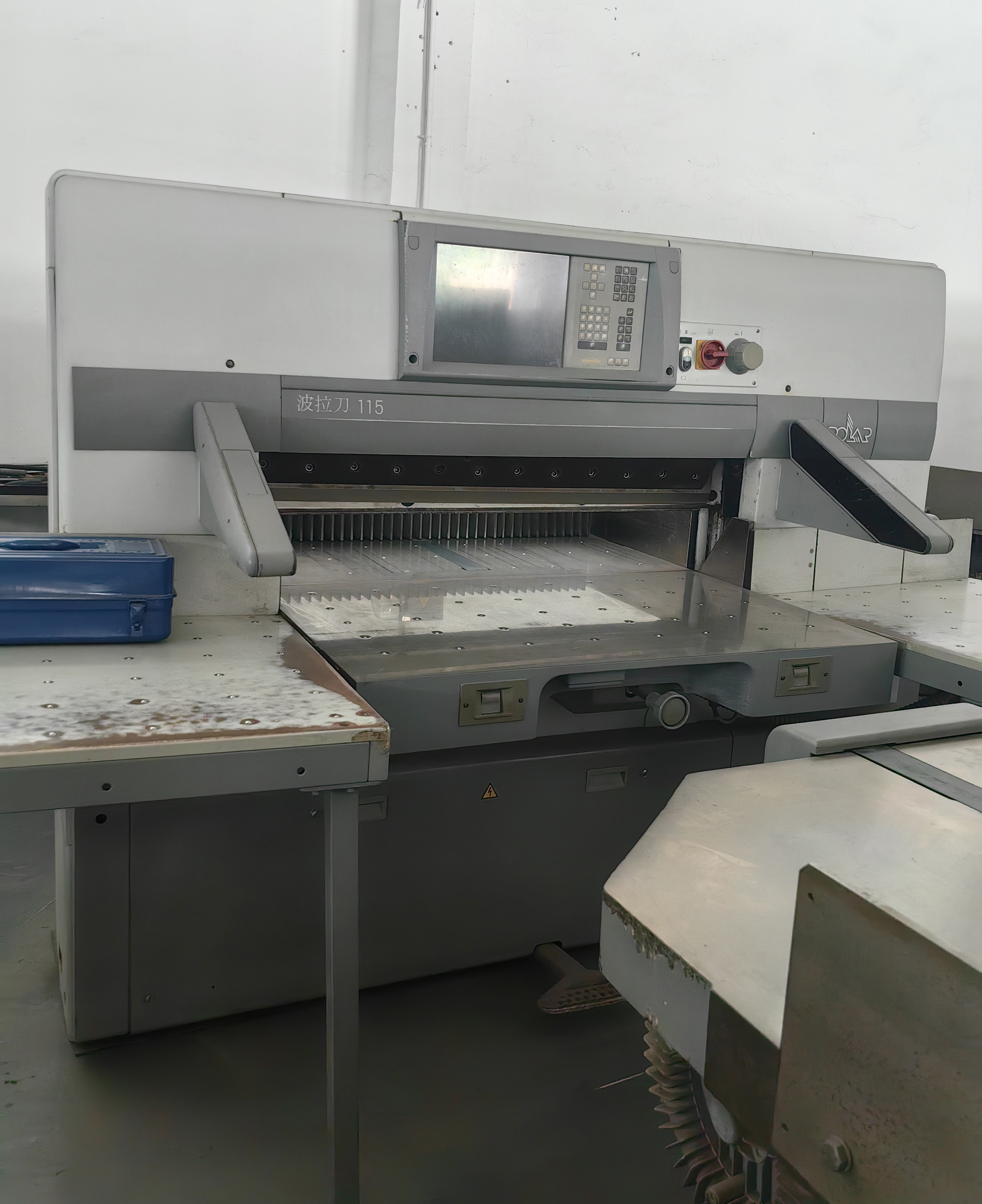 380v Polar 1370XC Hydraulic Heavy Duty Guillotine Paper Cutter For Advertising Company