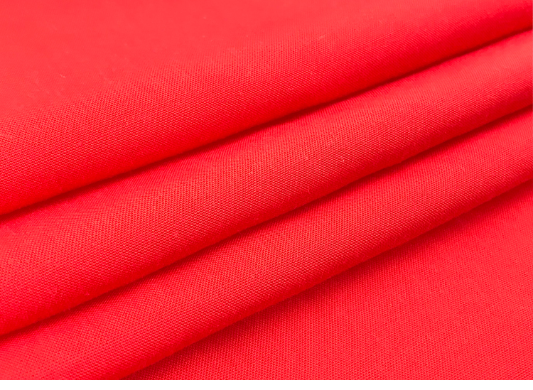 Red Dyed 40s 30% Lyocell 70% Rayon Viscose Fabric 145cm Excellent Drape