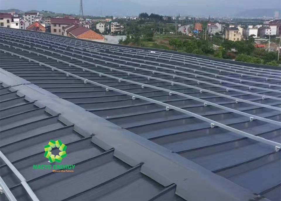 Sturdy Reliable Shorter Solar Mounting Rails For Metal Roof , Solar Panel Mounting Brackets