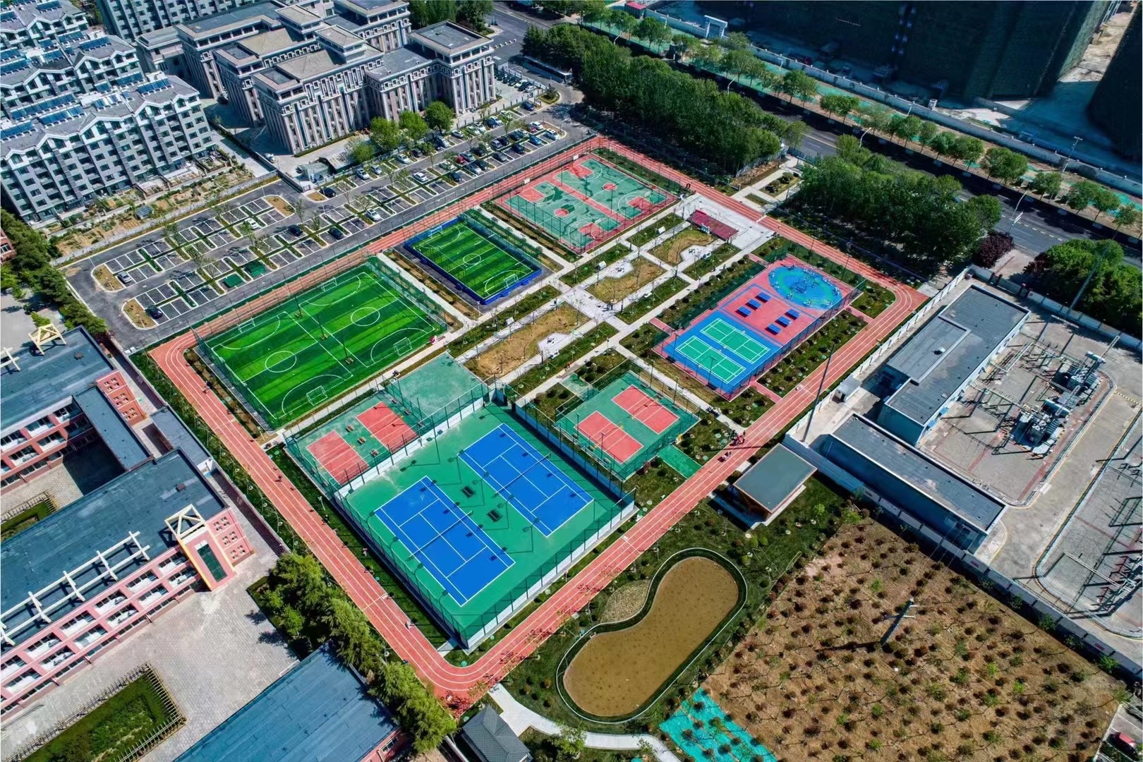 Rubber ng Running Track With Weather Resistance Designed For Professional Athletes