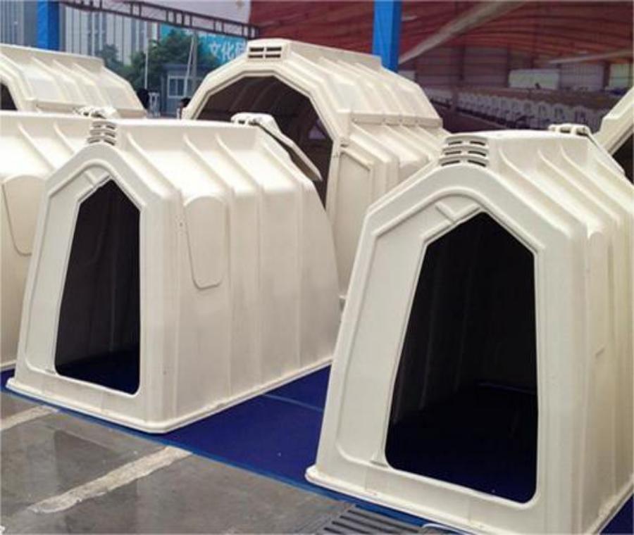 Rotational Molding Products for Customized Shapes and color PE Materia Rotomolding Calf hutch