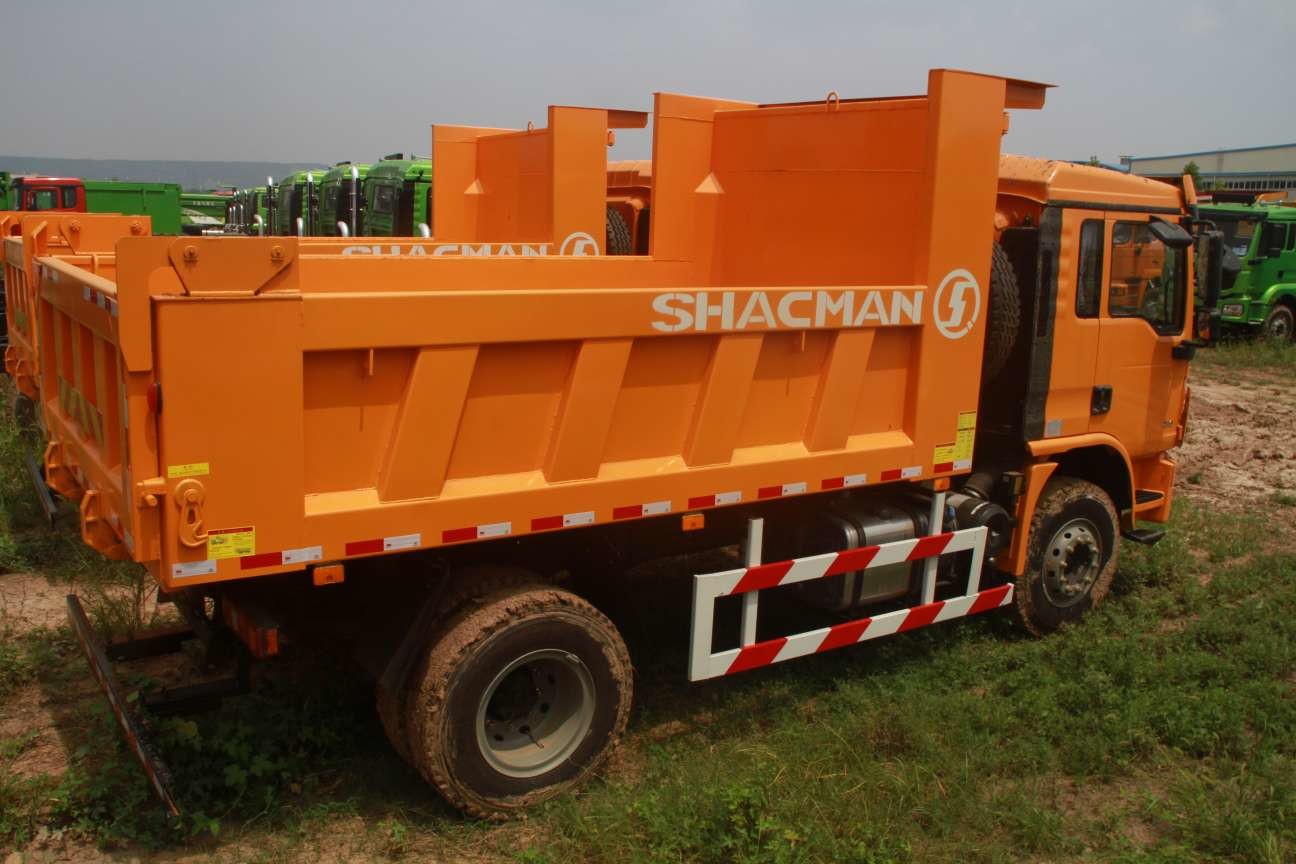4X2 SHACMAN Dump Truck L3000 220hp Euroll 10 Wheeler Dump Truck