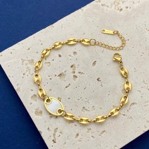 China 16cm Anniversary Shell Charm Bracelet Stainless Gold Link Bracelet Womens wholesale
