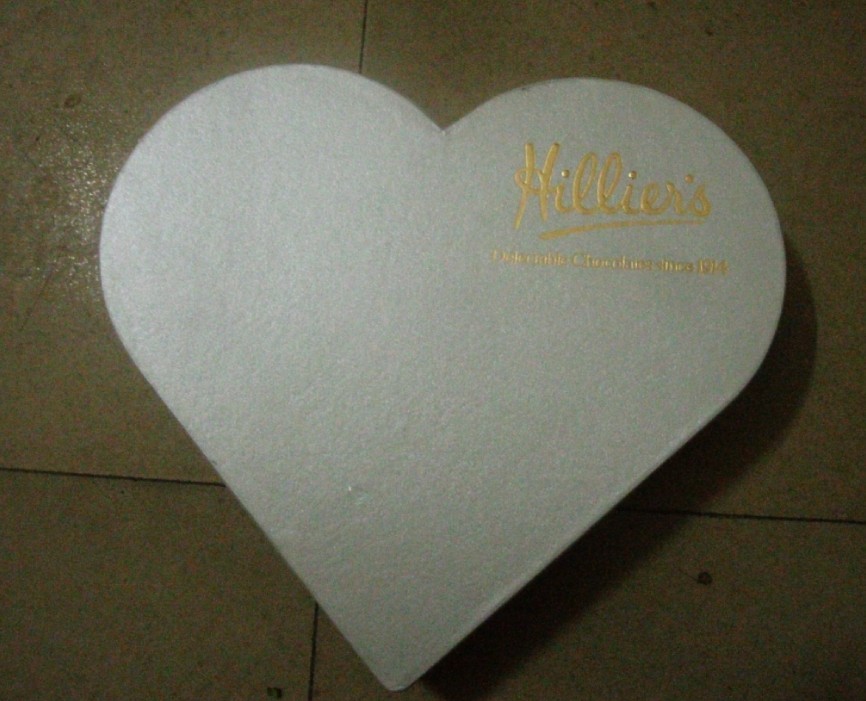 Custom luxury fancy heart shape cardboard box for gift packaging