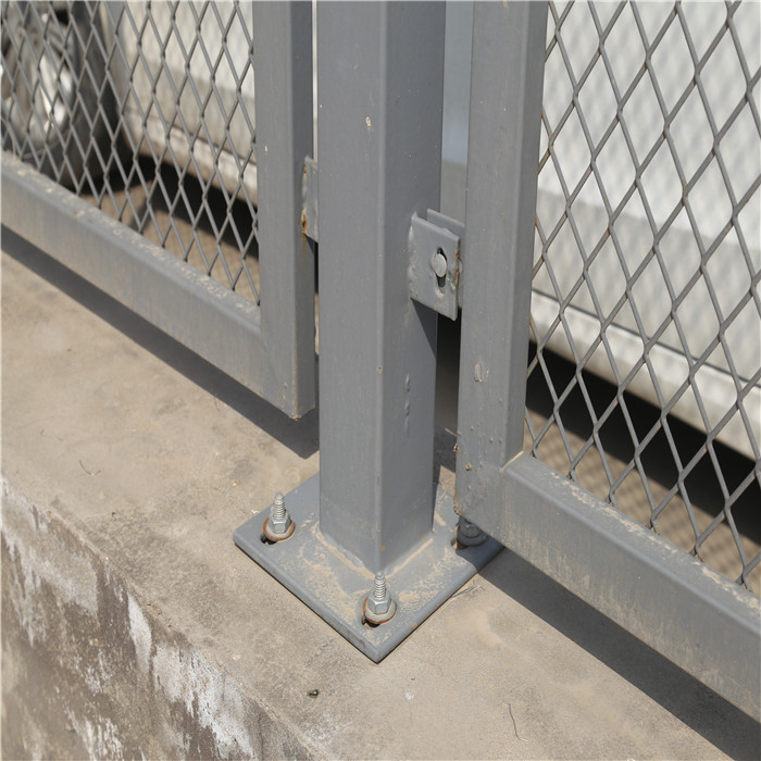 Highway Security Expanded Metal Mesh Fence PVC Coated 2.0m Width 2.5m Height