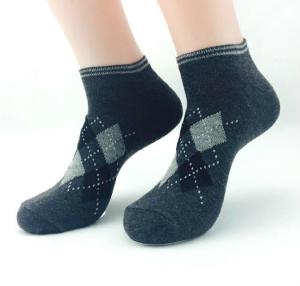 China Custom logo, design cotton Material Men Ankle Socks wholesale