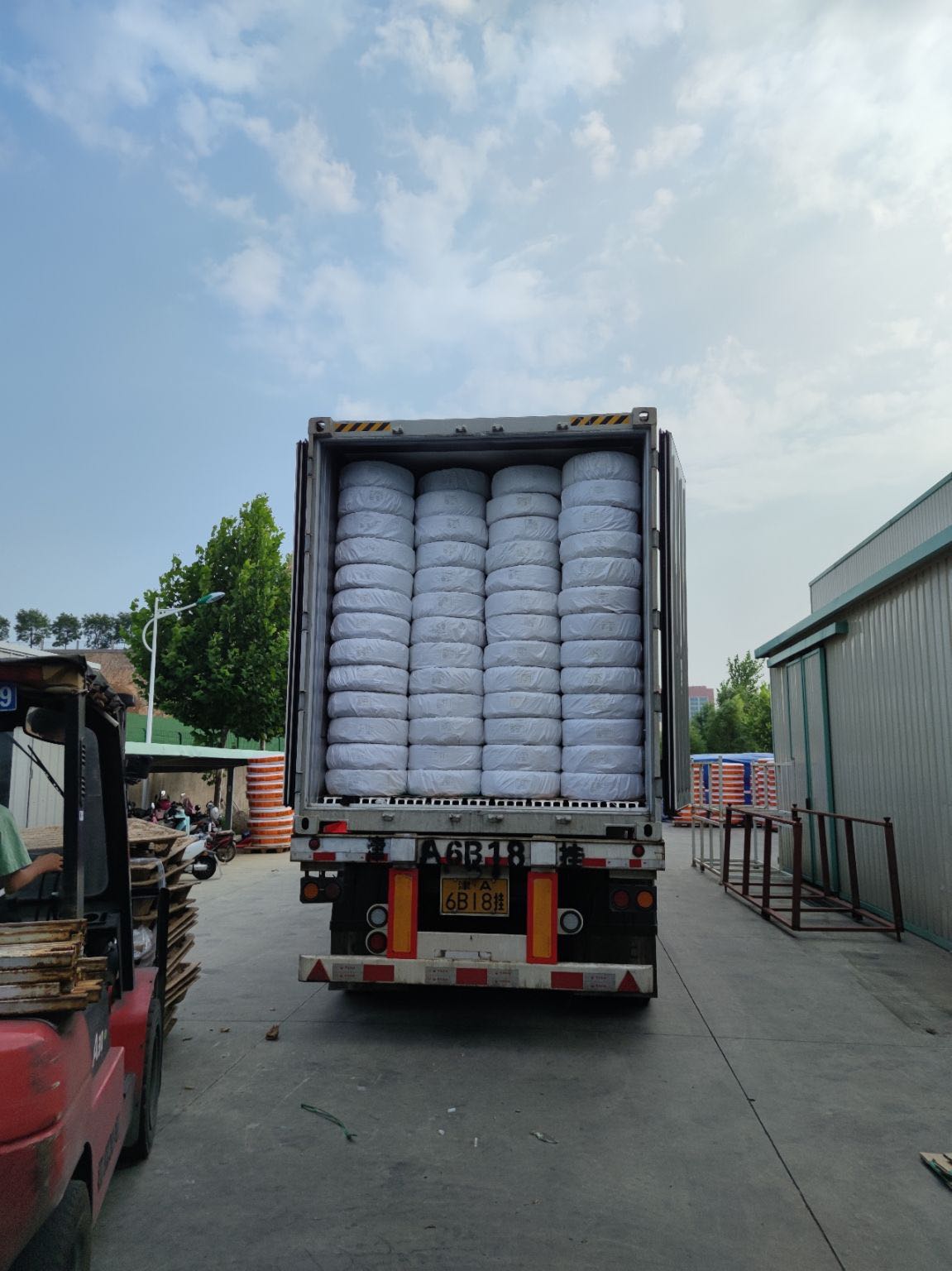 Water Supply White 25mm EVOH PEX-B Oxygen Barrier Pipe Germany Standard Pipe Fittings