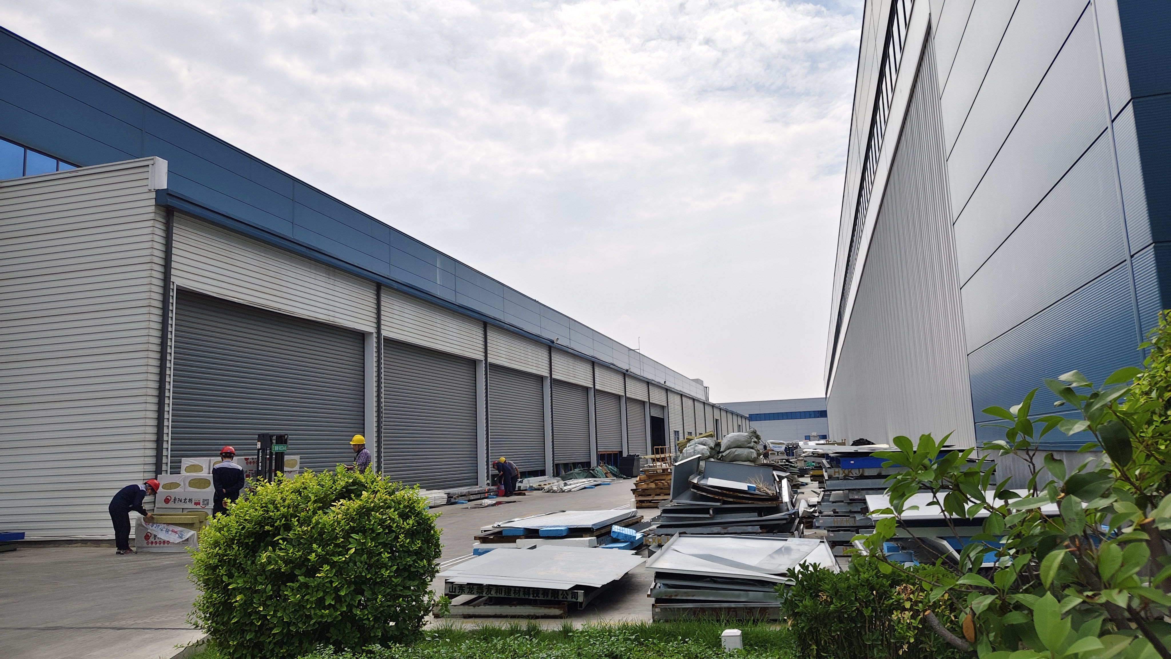 Hot Rolled Steel Custom Steel Structure Workshop With H Section Beams Q235 Q355B