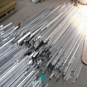 China 1.25m Height Galvanized Fence Fittings Farm Fence Barbed Wire 30 X 30 X 3.0mm wholesale