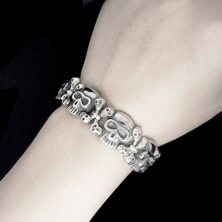 Men's Stainless Steel Skull Link Bracelet Gothic Style Silver Color (JCE229)