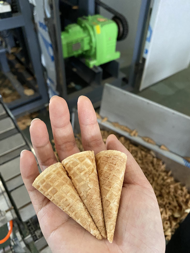 3.37kw 6000pcs/H Ice Cream Cone Biscuit Making Machine