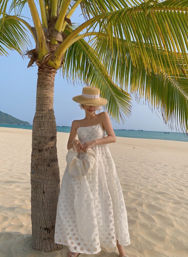 Sexy Back Tie Strap 115cm White Sleeveless Beach Dress Mid Length
