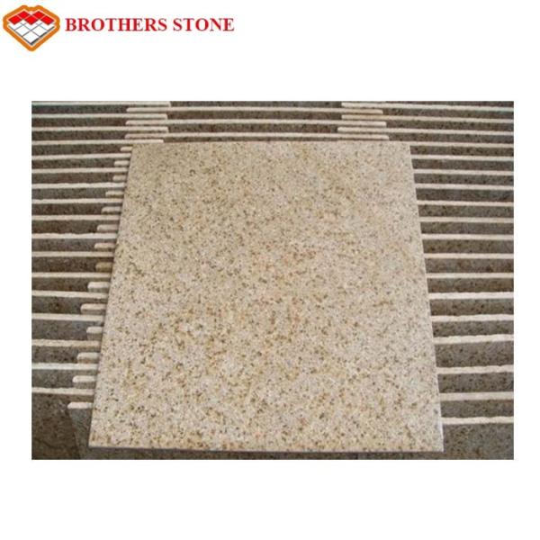 G682 Rusty Yellow Granite Stone Slabs , G682 Sunset Gold Granite Fashionable