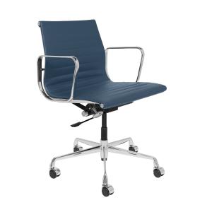 China Cow Leather Luxury Executive Office Chair Blue Color Size 58 * 65 * 82-90 Cm wholesale