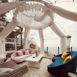 China Prefabricated Dome House Geodesic Sunroom with Curtains Dome Homes wholesale