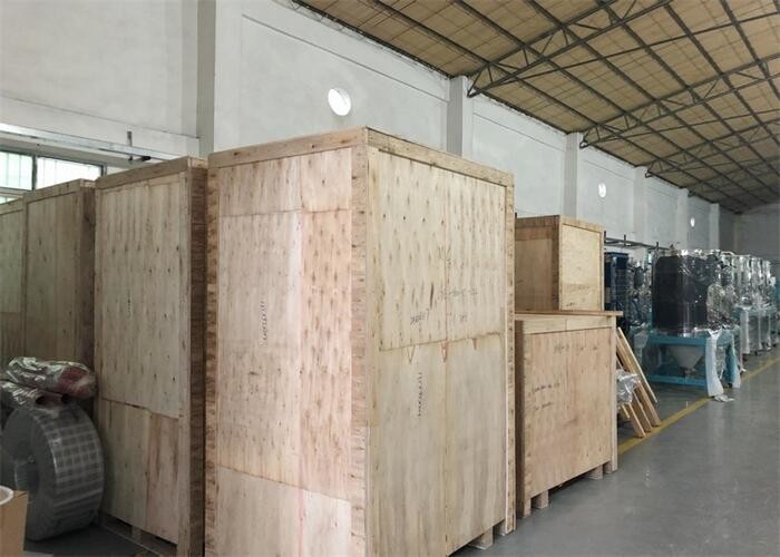 Double Layer Insulation Control System Plastic Hopper Dryer