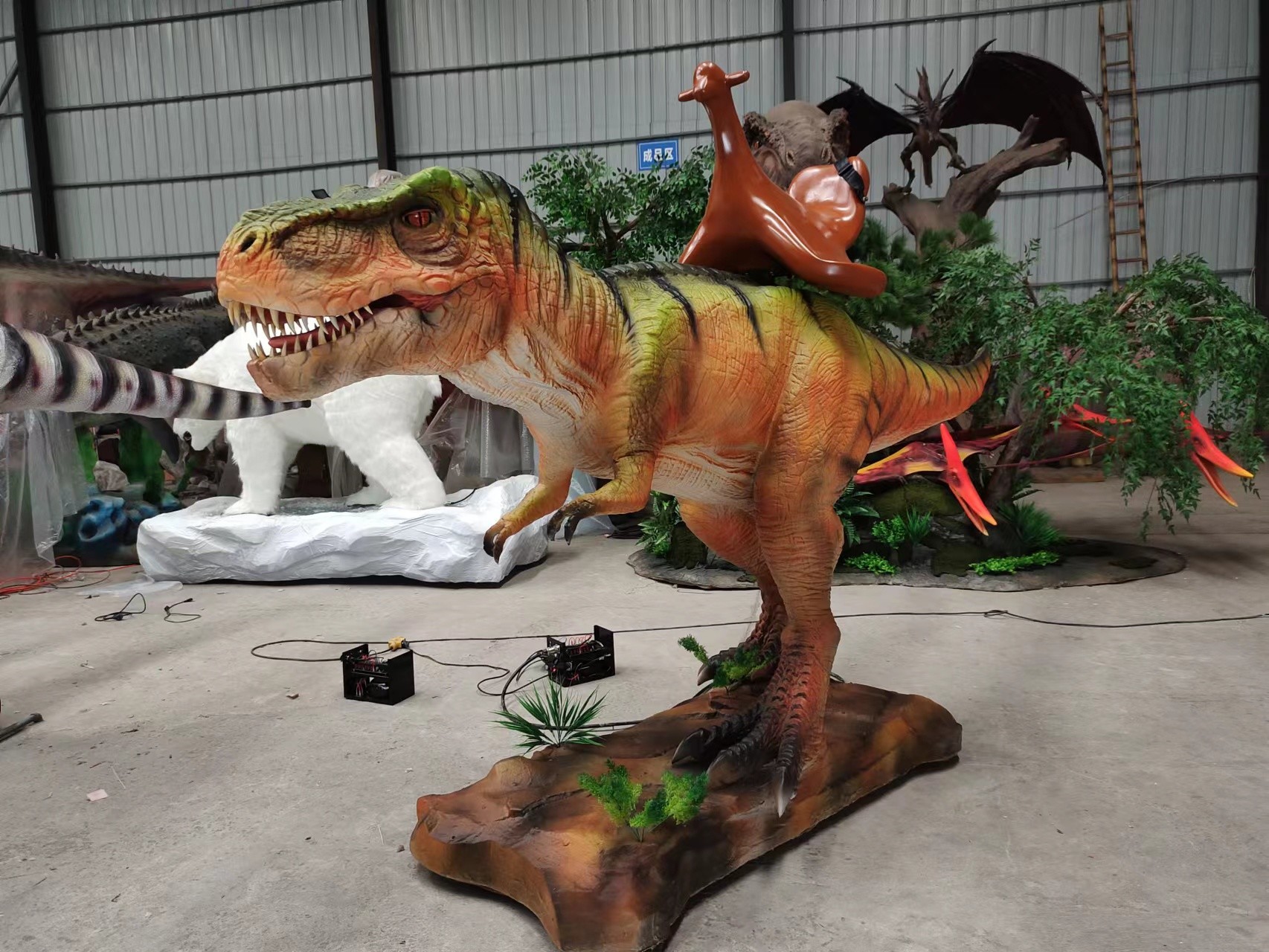 Shopping Mall Customized Length Ride On Dinosaur Show Realistic Walking
