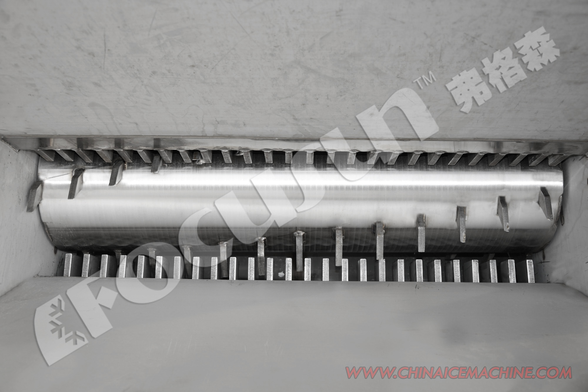 Heavy-Duty Stainless Steel Tube/Block Ice Crusher Machine with 650mL Container Volume