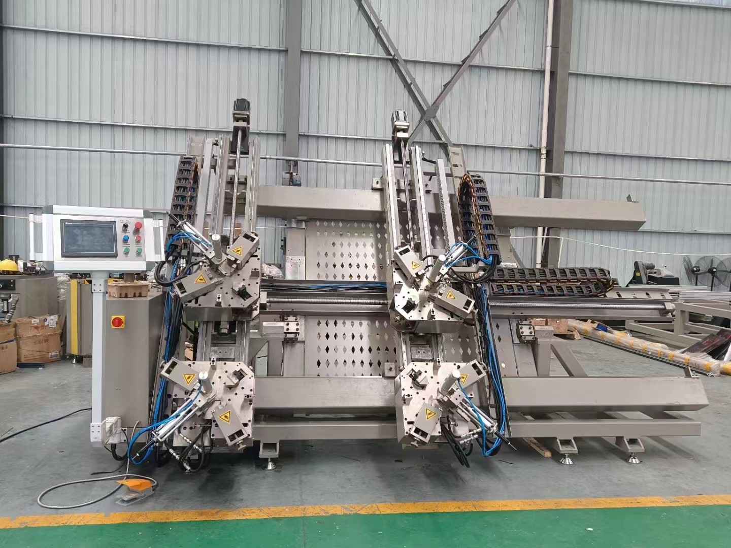 CNC Corner Crimping Machine For Aluminium Windows Four Head