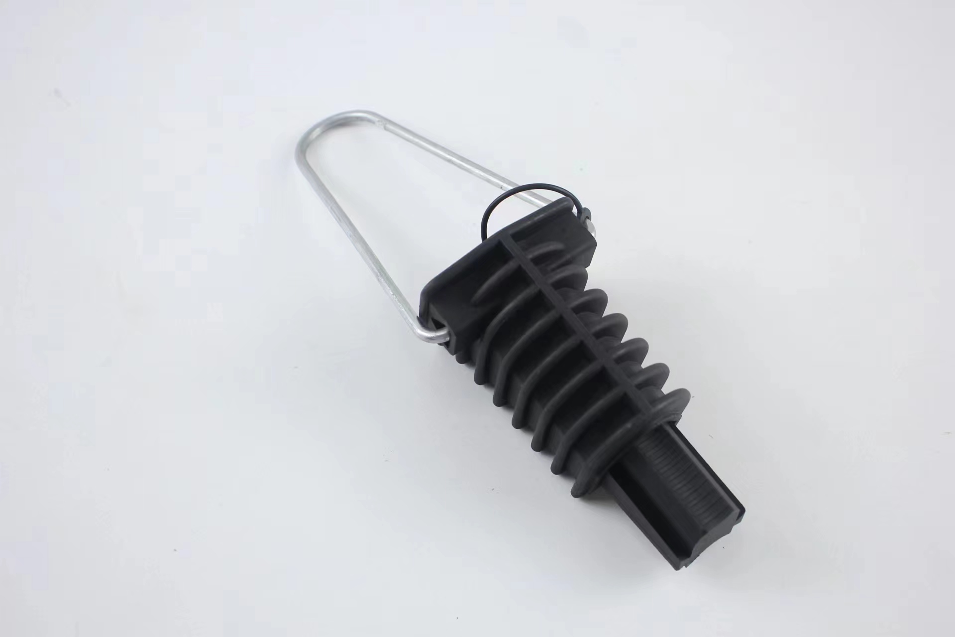 Fiber optic clamp for drop cable