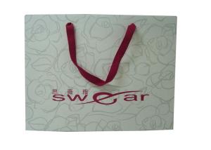 China Fashion Card Paper Packaging Bags, Offset printing Custom Paper Gift Bags With Handles on sale