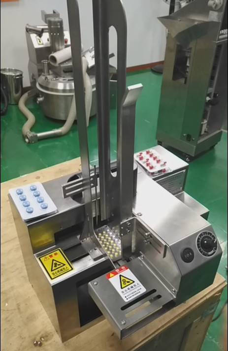 Automatic Tablet Deblistering Machine ETC-120A Medical Deblistering Equipment