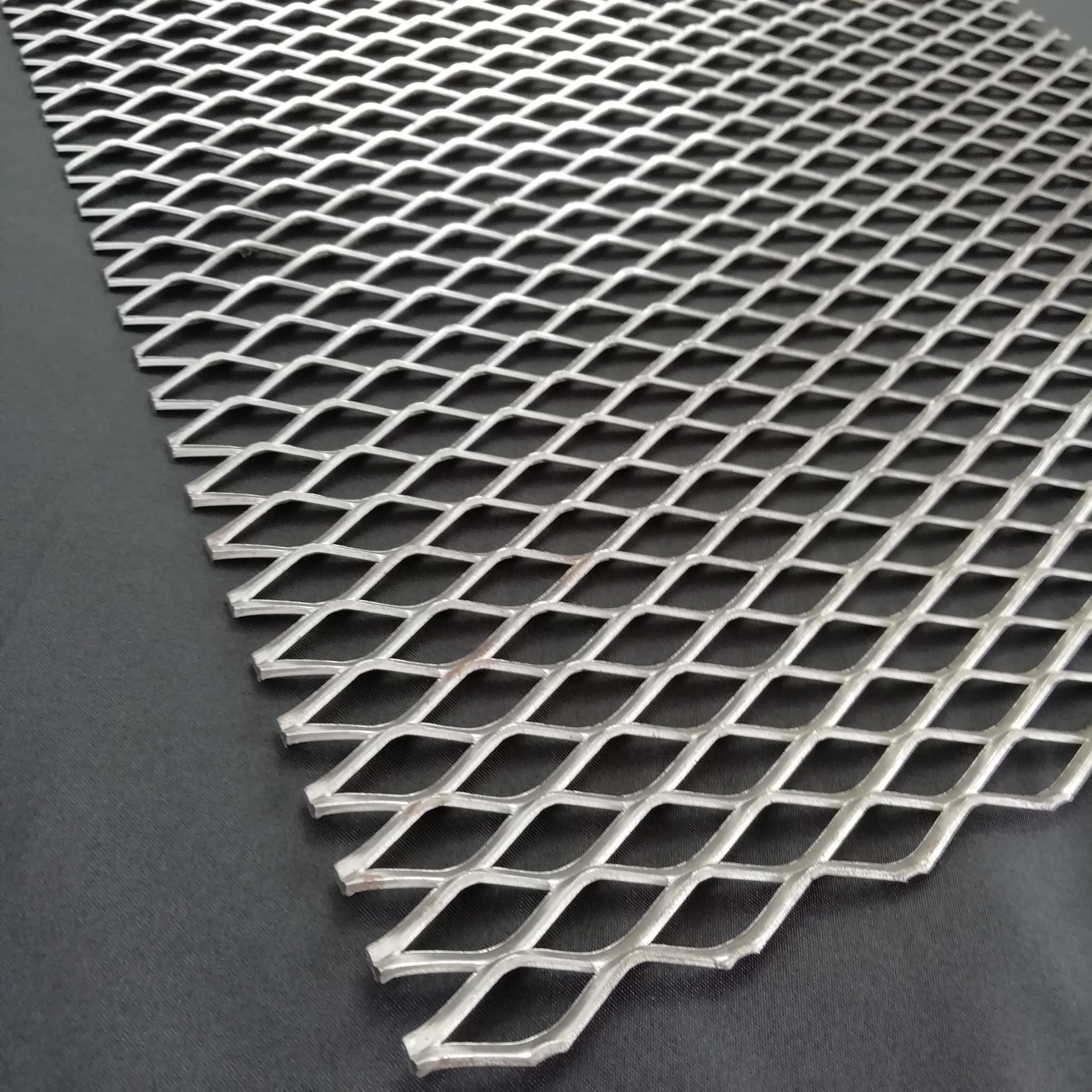 Industrial Steel Expanded Mesh Diamond Expanded Steel Stretched Metal Grating
