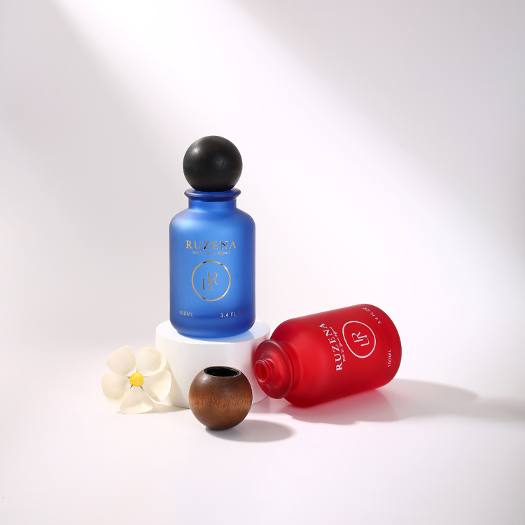 Unique Design 30ml 50ml 100ml Round Small Custom Refillable Empty Spray Glass Perfume Packaging Bottle with Box Luxury