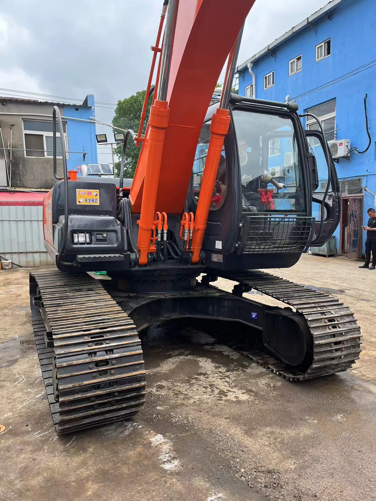 20T Hitachi Used Mining Excavator With Bucket Capacity From 0.25m3 To 1.0m3